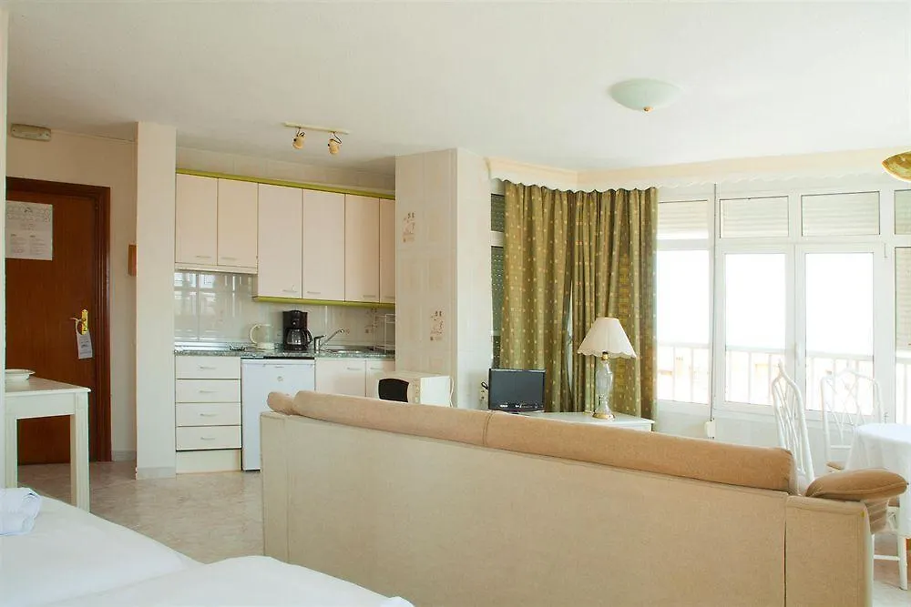 Palm Beach Club Apartamentos Carihuela トレモリノス