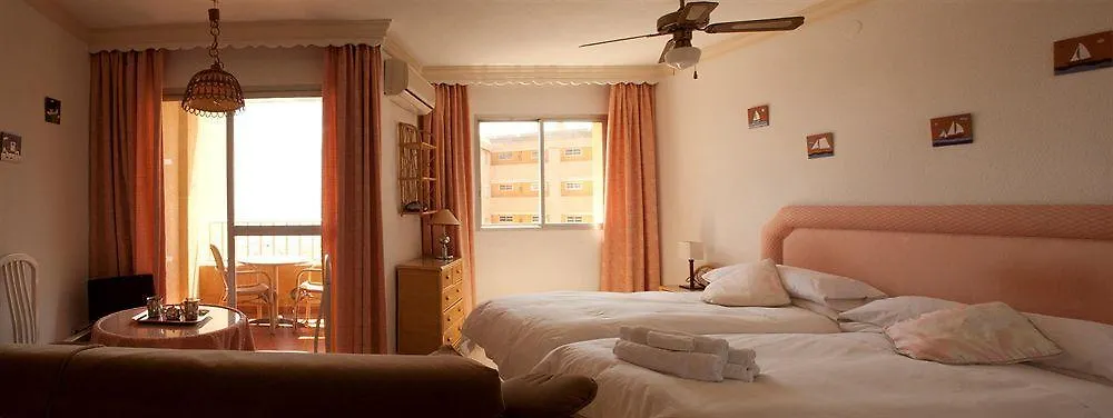Palm Beach Club Apartamentos Carihuela トレモリノス 0*,  スペイン