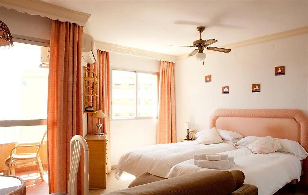 Palm Beach Club Apartamentos Carihuela トレモリノス アパート
