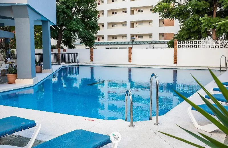 Palm Beach Club Apartamentos Carihuela トレモリノス アパート