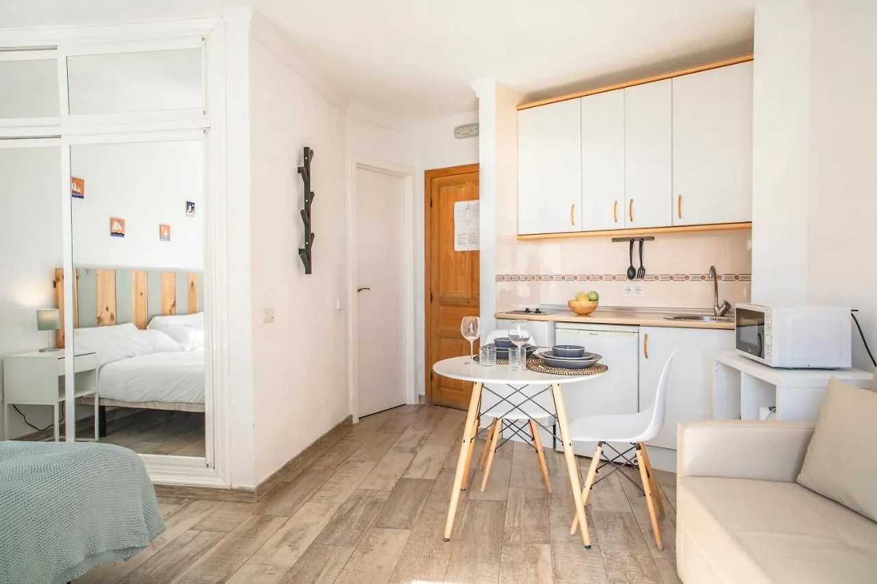 アパート Palm Beach Club Apartamentos Carihuela トレモリノス スペイン